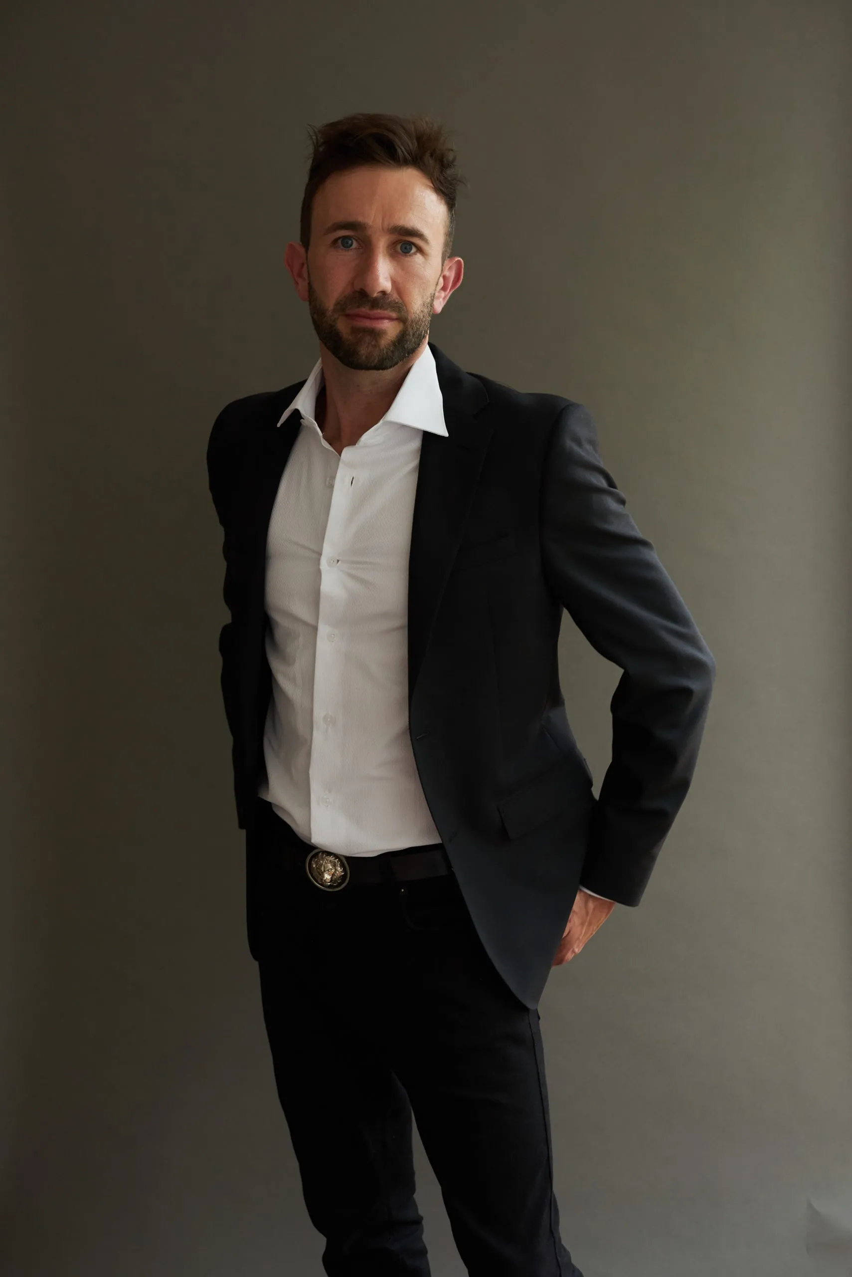 James-black-suit-pockets-scaled